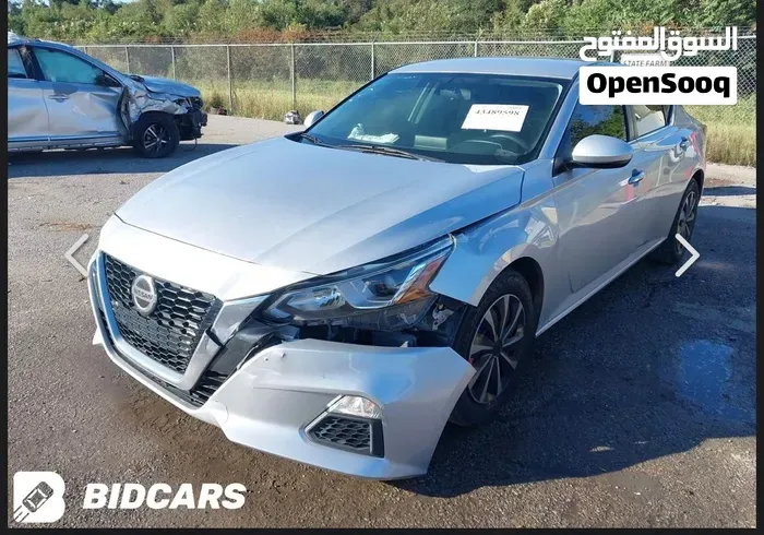 Nissan Altima 2019 photo 2