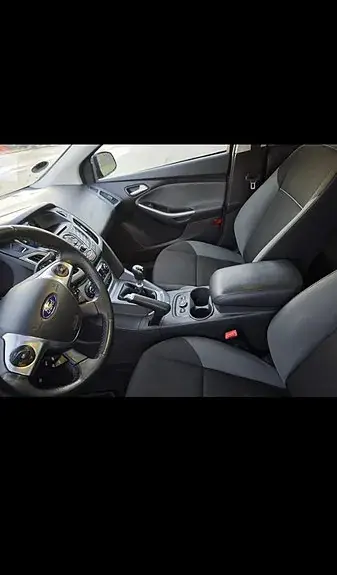 Ford Focus 2011 photo 3