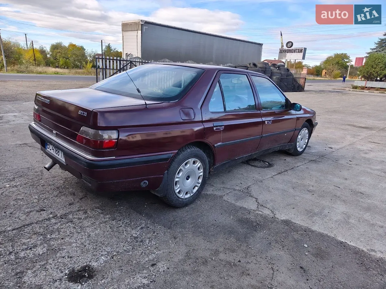 Peugeot 605 1993 photo 4
