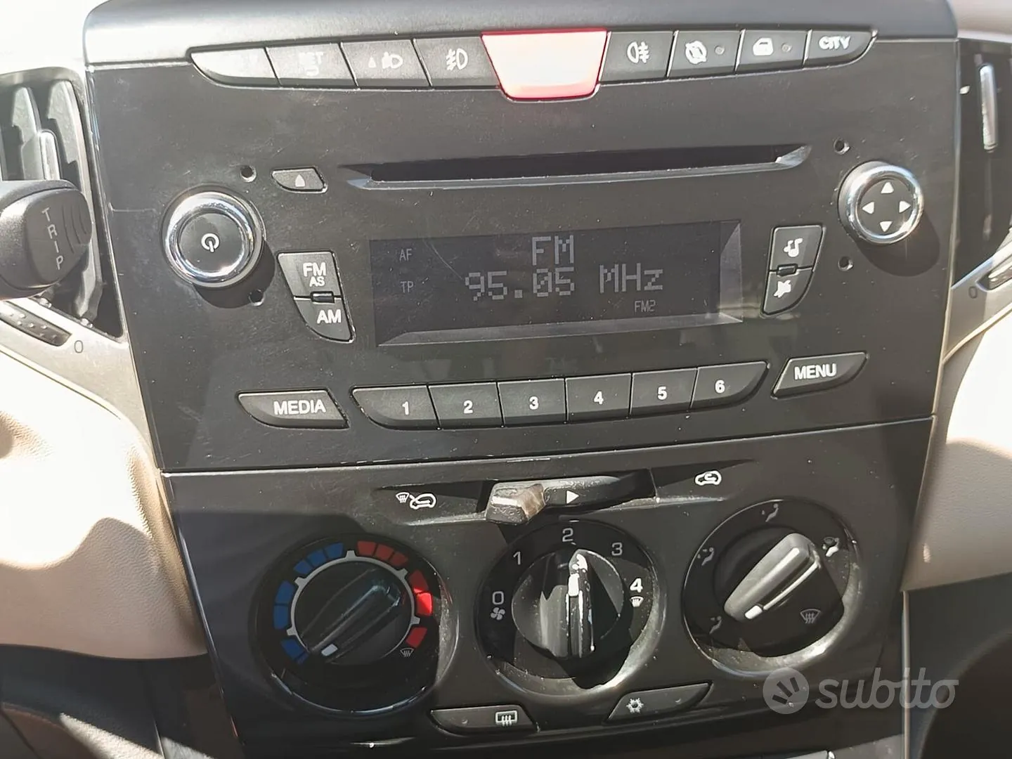 Lancia Ypsilon 2012 photo 3