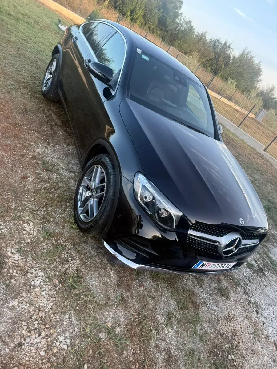Mercedes-Benz Glc-Class 2018 photo 2