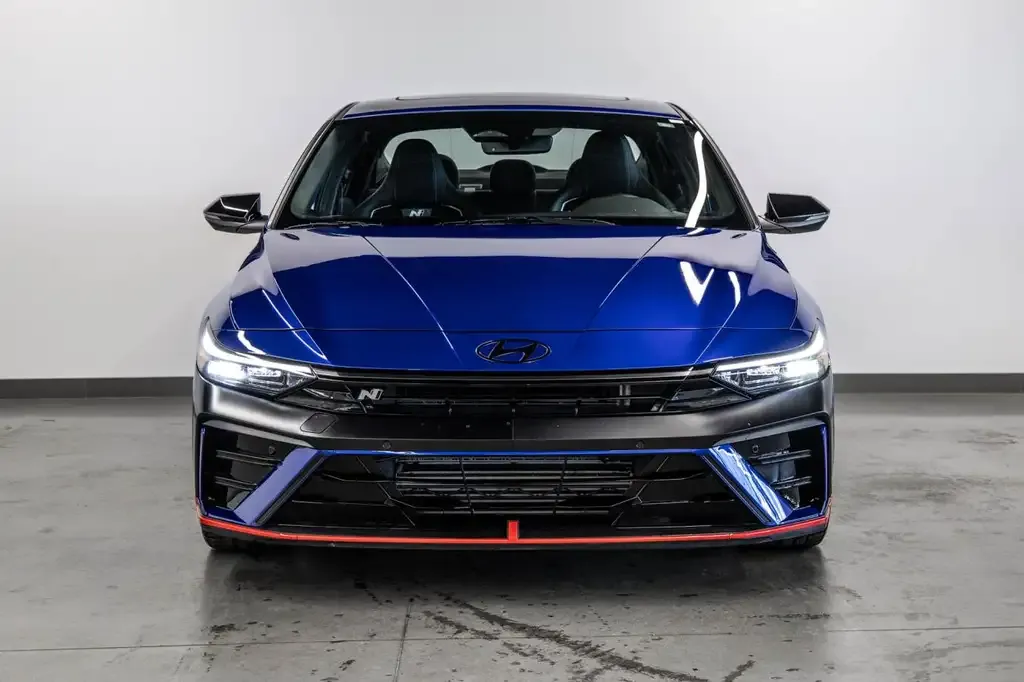 Hyundai Elantra 2025 photo 4