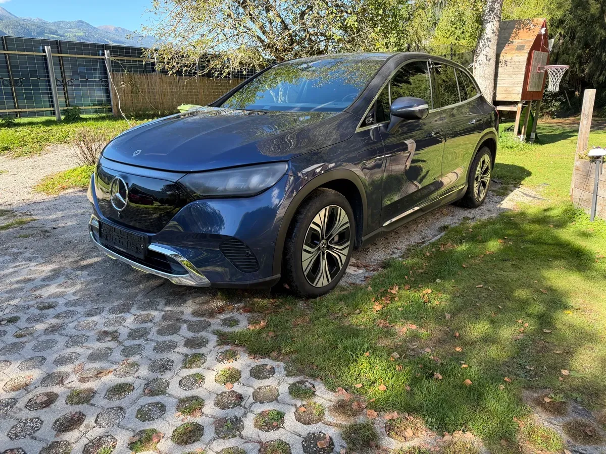 Mercedes-Benz Eqe Suv 2024 photo 2
