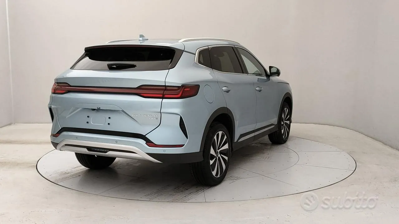 BYD Seal U 2026 photo 5