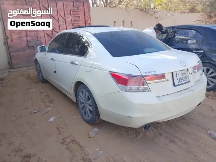 Hyundai Accent 2012 photo 3