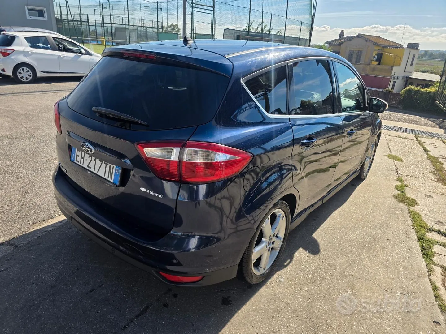 Ford C-Max 2012 photo 3