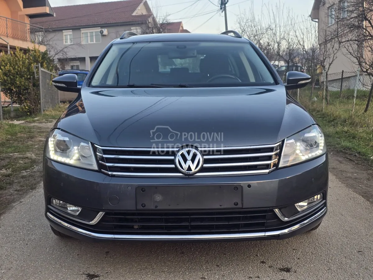 Volkswagen Passat B7 2011 photo 2