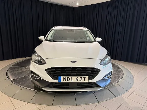 Ford Focus 2022 photo 2