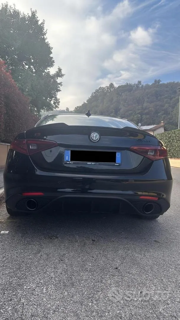 Alfa Romeo Giulia 2018 photo 3
