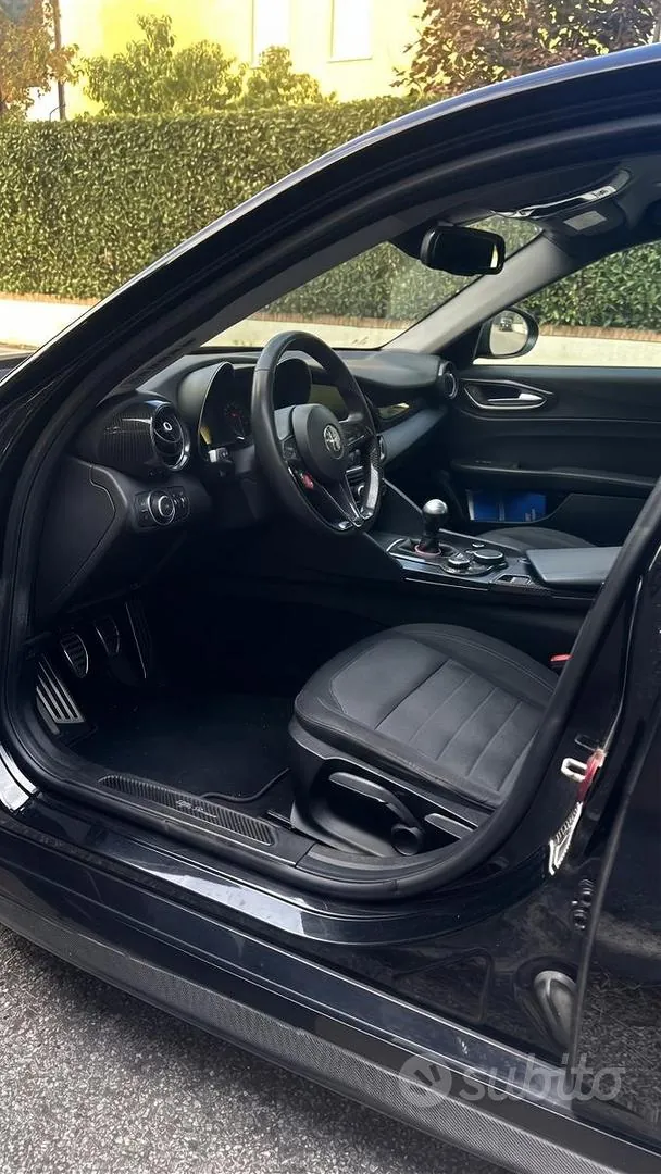 Alfa Romeo Giulia 2018 photo 5