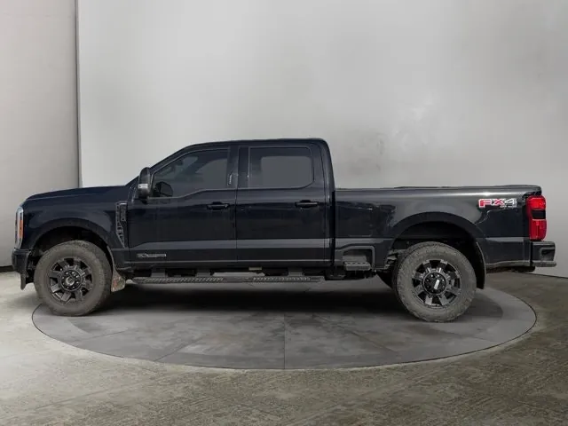 Ford F350 2023 photo 2