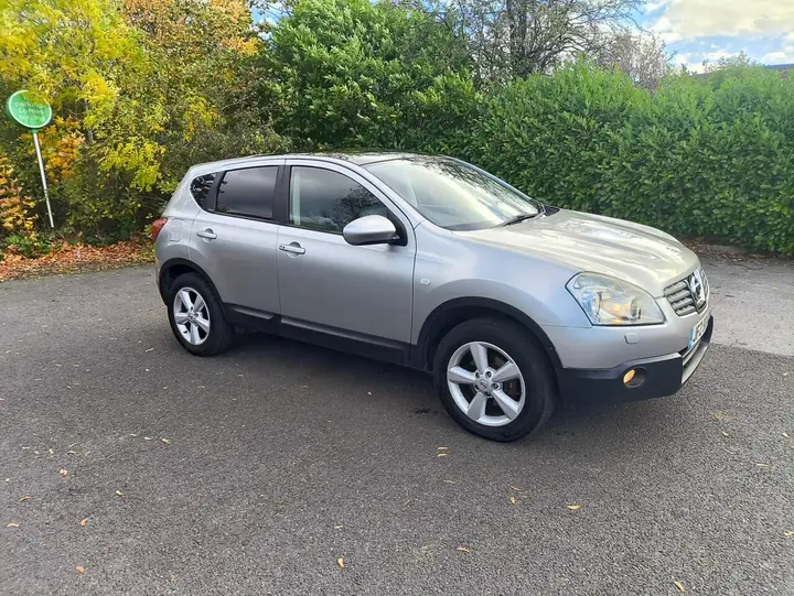 Nissan Qashqai 2008 photo 2