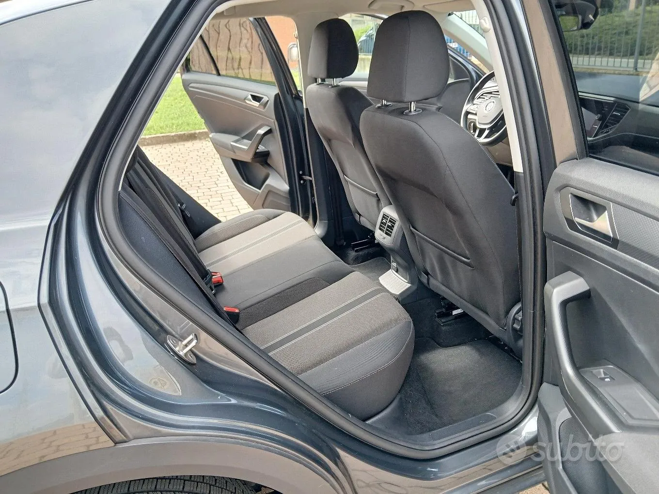 Volkswagen T-Roc 2020 photo 4