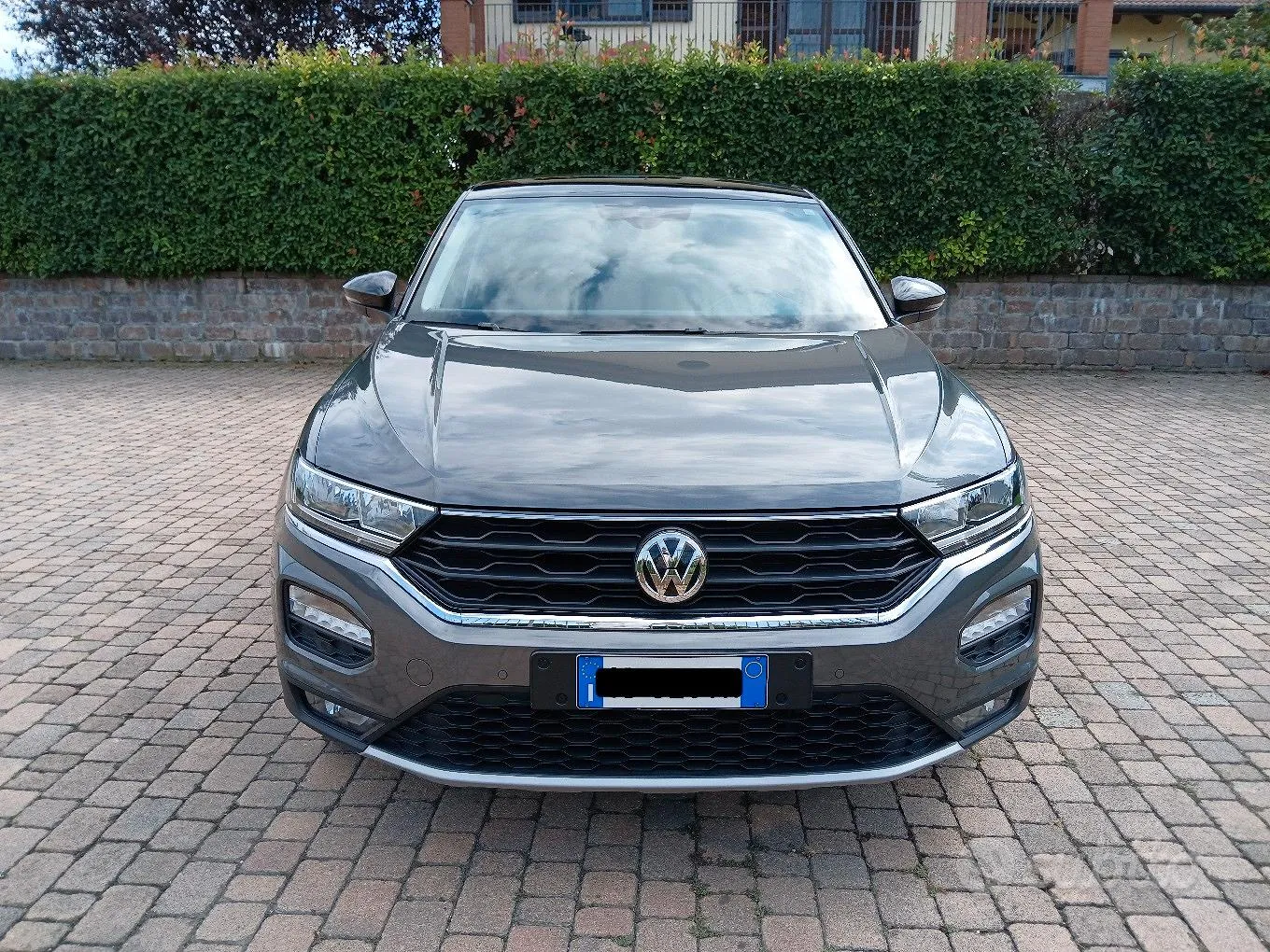 Volkswagen T-Roc 2020 photo 2