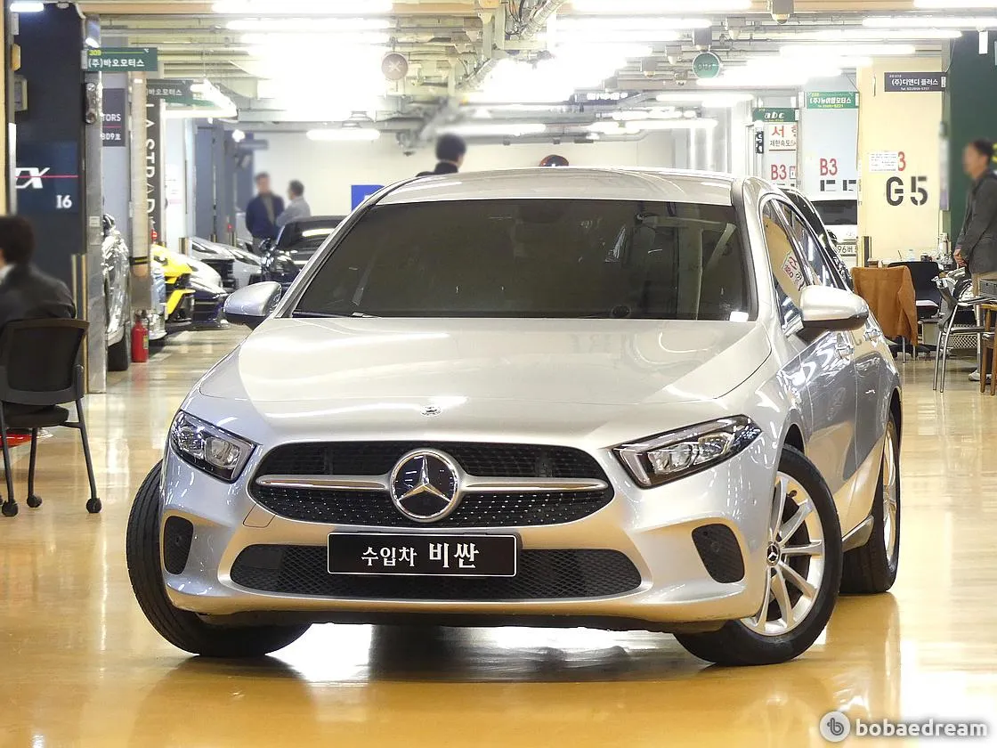 Mercedes-Benz A220