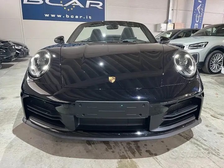 Porsche 911 2025 photo 4