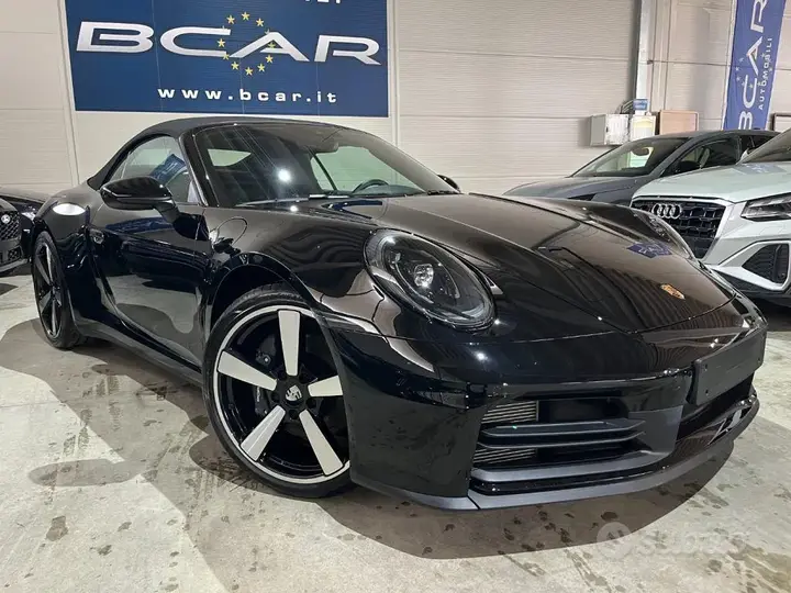 Porsche 911 2025 photo 2