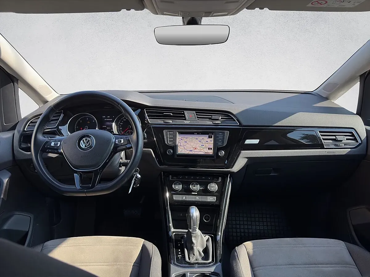 Volkswagen Touran 2016 photo 3