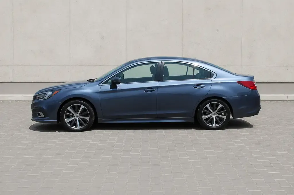 Subaru Legacy 2018 photo 3