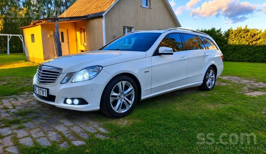 Mercedes-Benz E250 2010 photo 2