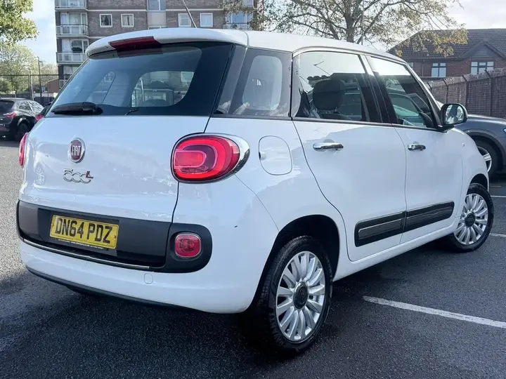 Fiat 500L 2014 photo 4
