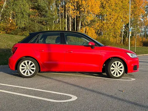 Audi A1 2015 photo 3