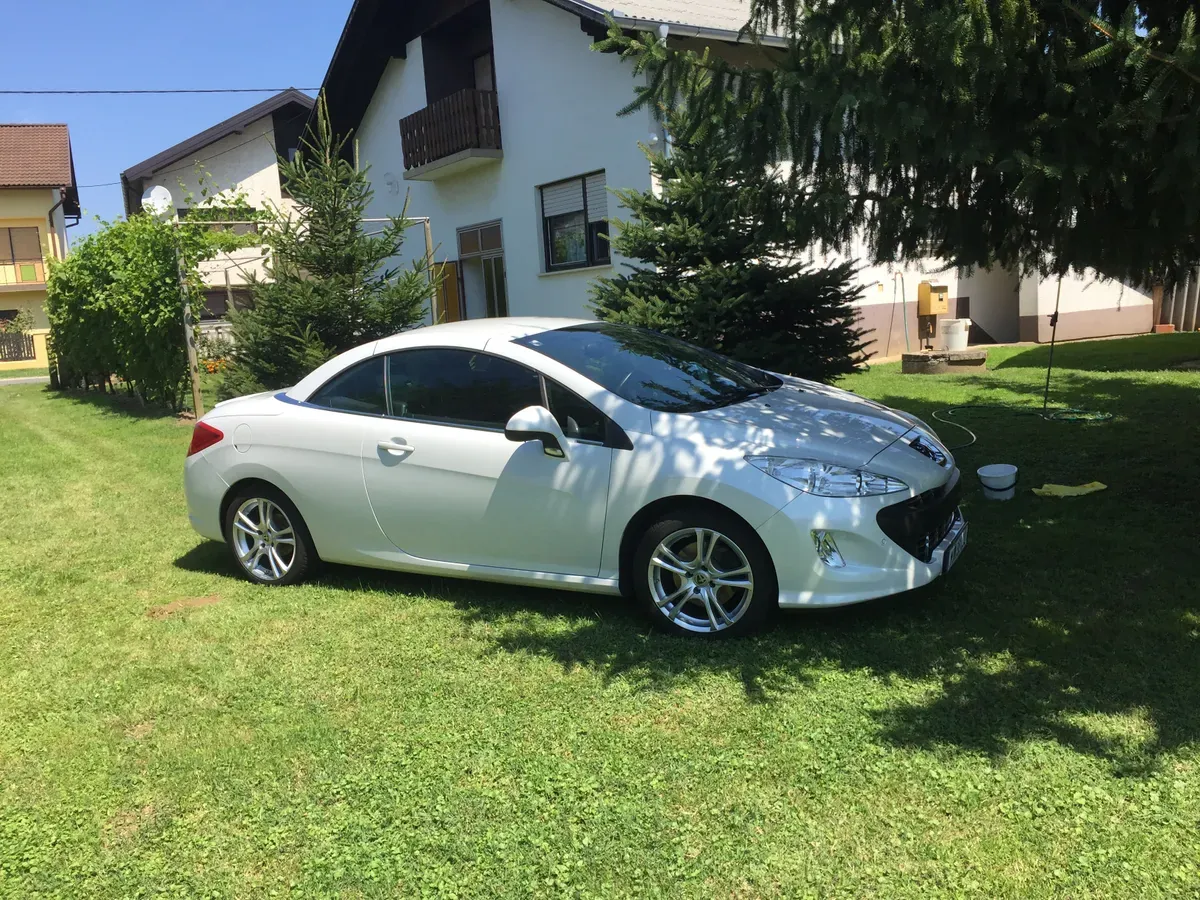 Peugeot 308 2009 photo 2