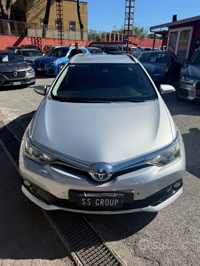 Toyota Auris 2017 photo 2