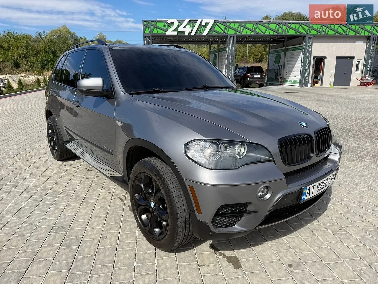 BMW X5 2011 photo 2