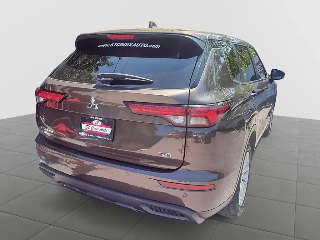 Mitsubishi Outlander 2022 photo 5