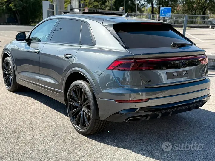 Audi Q8 photo 4