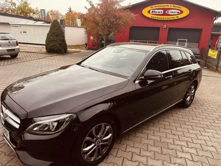 Mercedes-Benz C180