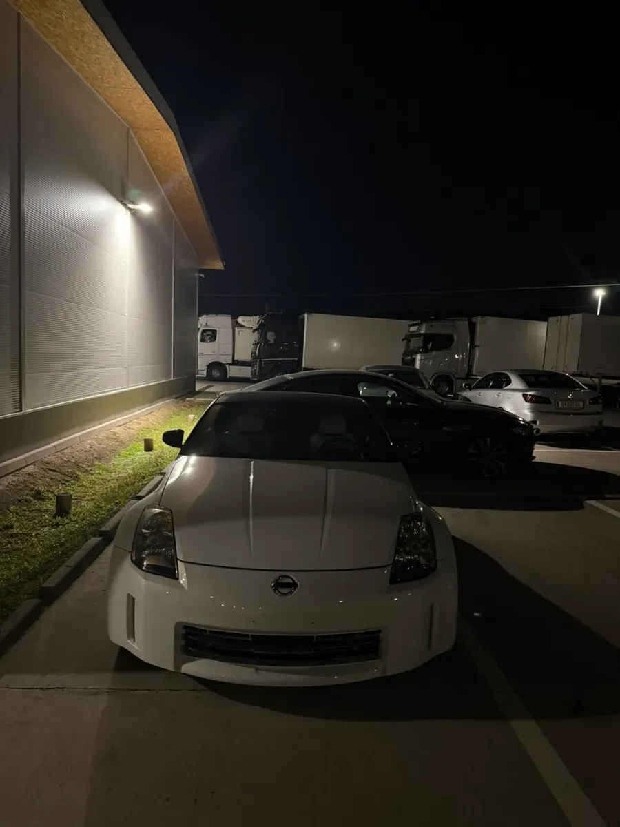 Nissan 350 Z 2004 photo 3