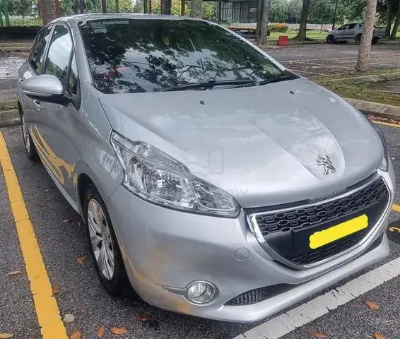Peugeot 208