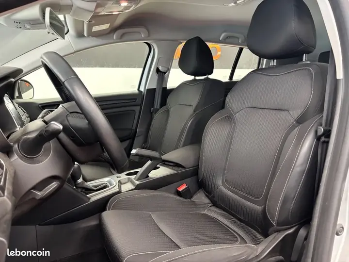 Renault Megane 2019 photo 5