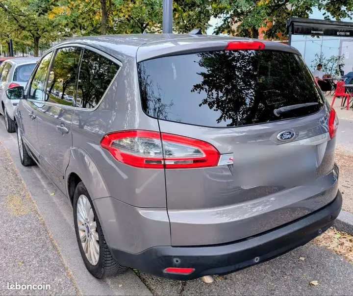 Ford S-Max 2014 photo 3
