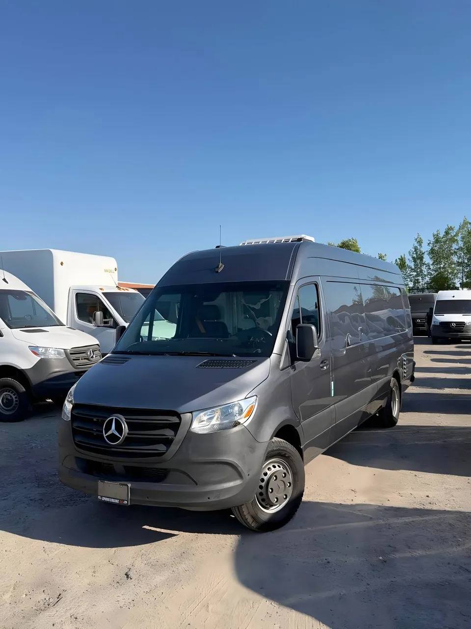 Mercedes-Benz Sprinter Van 2022 photo 2