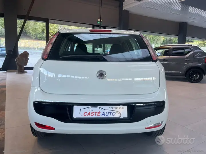 Fiat Punto Evo 2011 photo 5