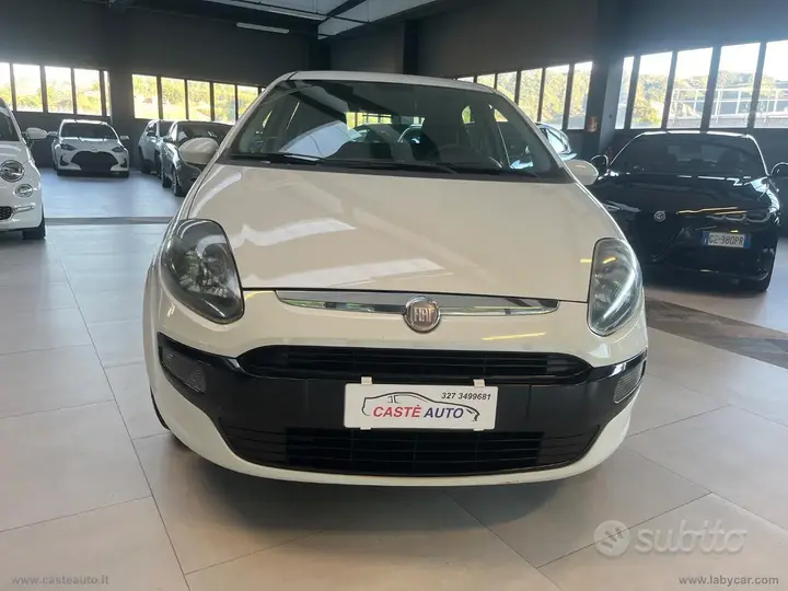 Fiat Punto Evo 2011 photo 2