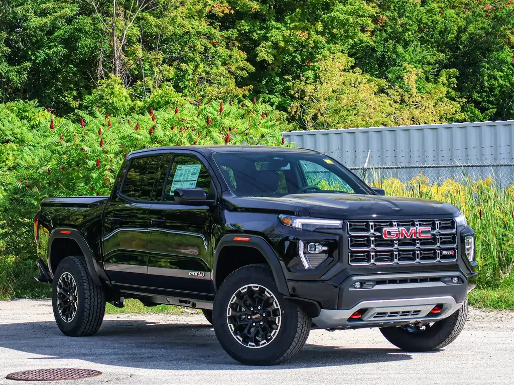 GMC Canyon 2026 photo 2