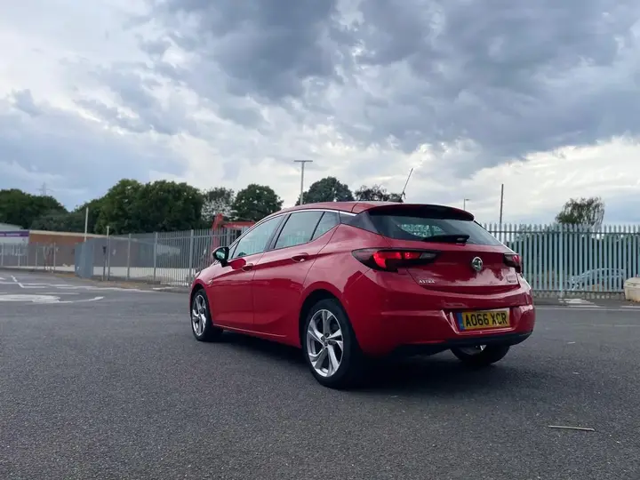Vauxhall Astra 2016 photo 5