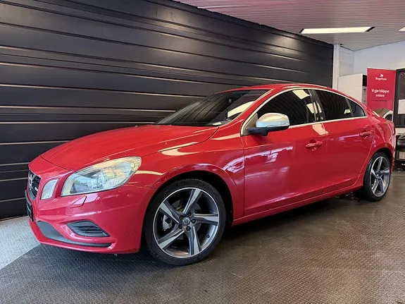 Volvo S60 2011 photo 2