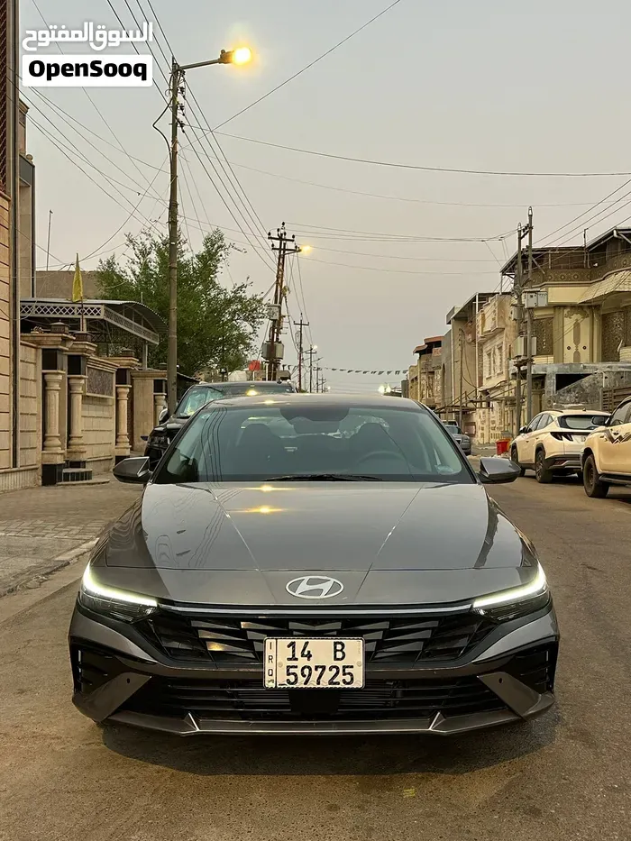 Hyundai Elantra 2025 photo 3