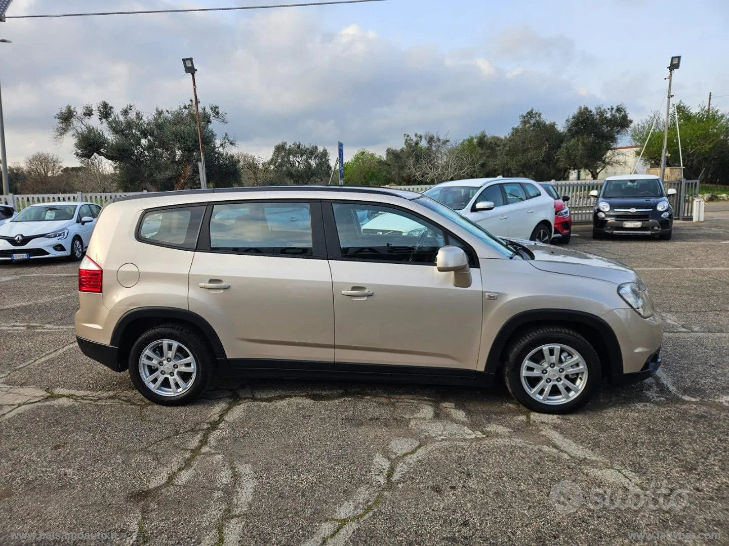 Chevrolet Orlando 2011 photo 3