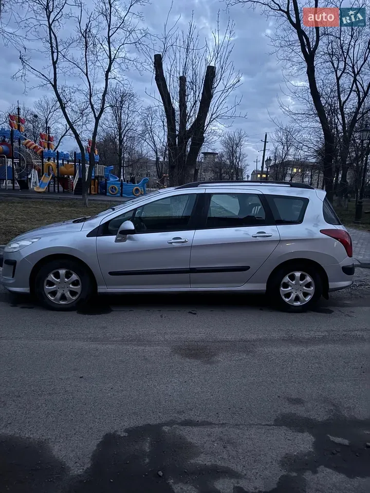Peugeot 308 2009 photo 3