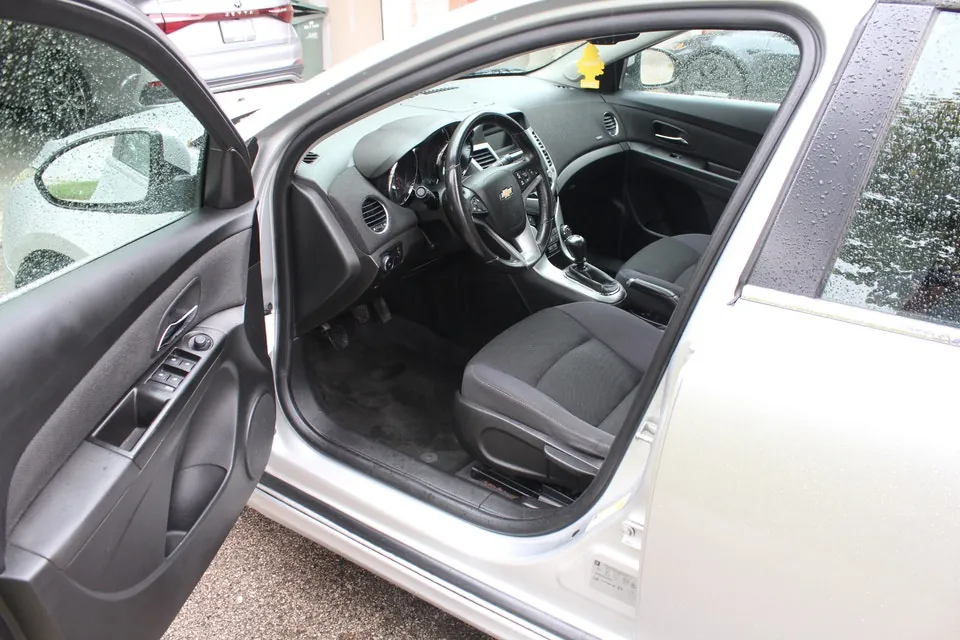 Chevrolet Cruze 2012 photo 3
