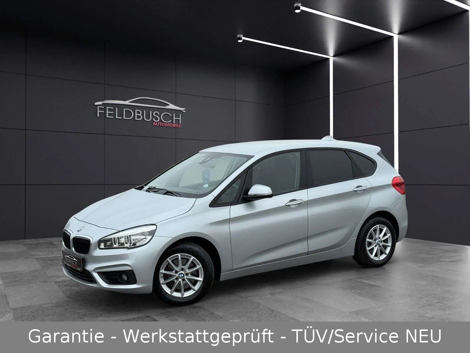 BMW 218 Active Tourer 2016 photo 3