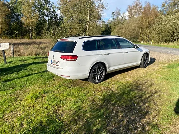 Volkswagen Passat 2018 photo 5