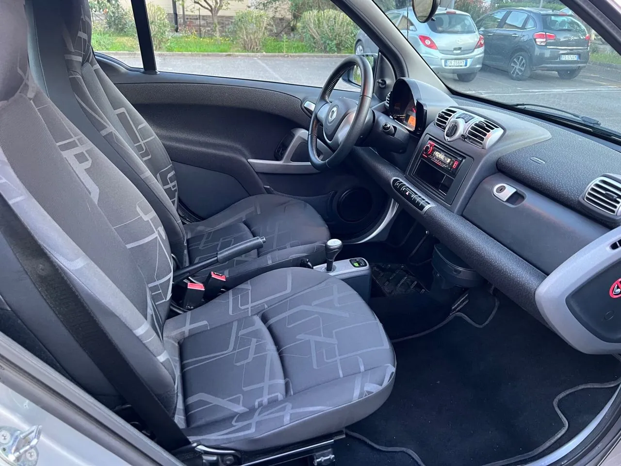 Smart Fortwo 2010 photo 3