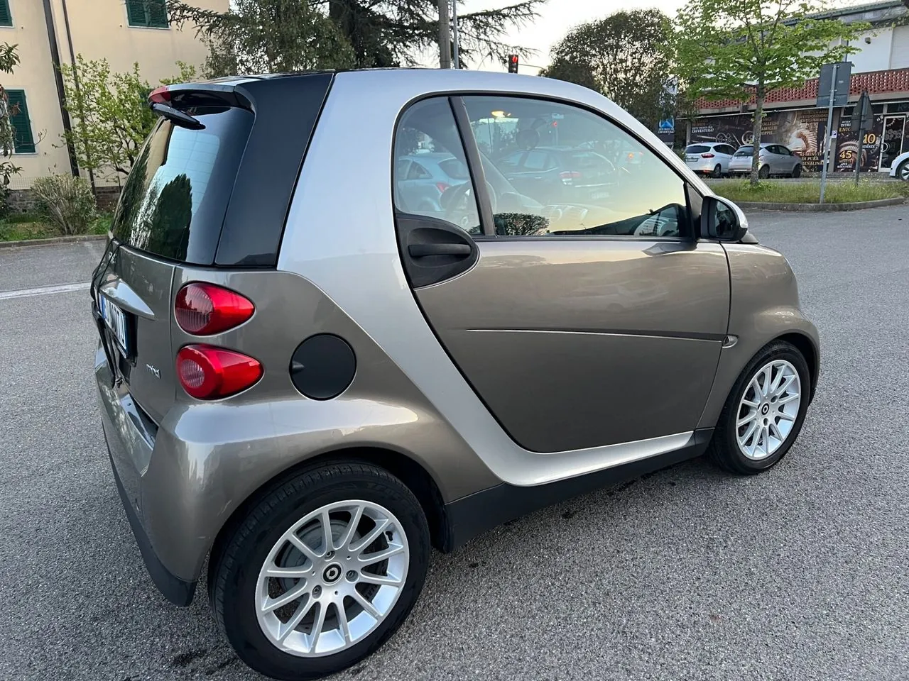 Smart Fortwo 2010 photo 2